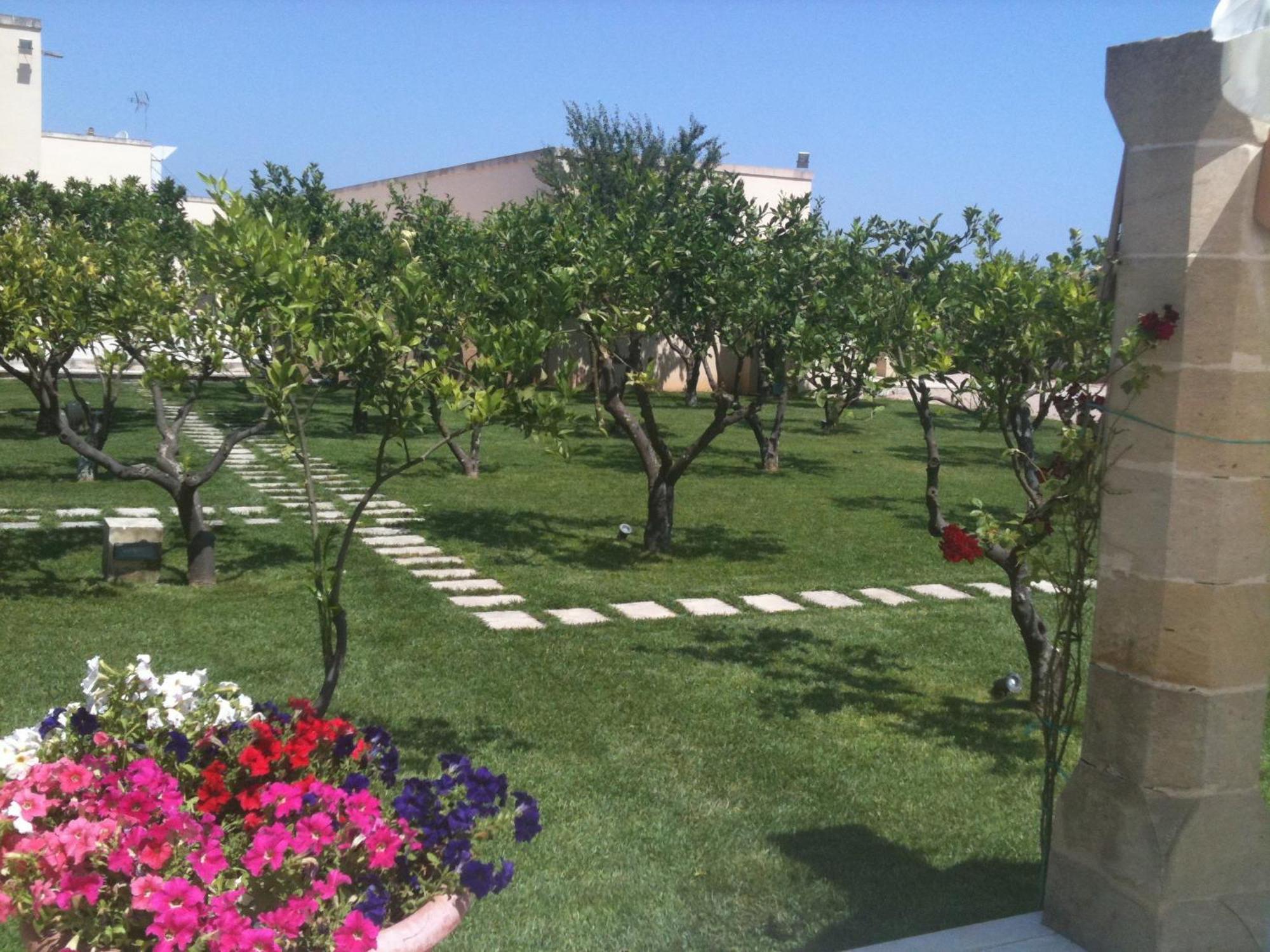 Masseria Li Campi カヴァッリーノ・ディ・レッチェ エクステリア 写真